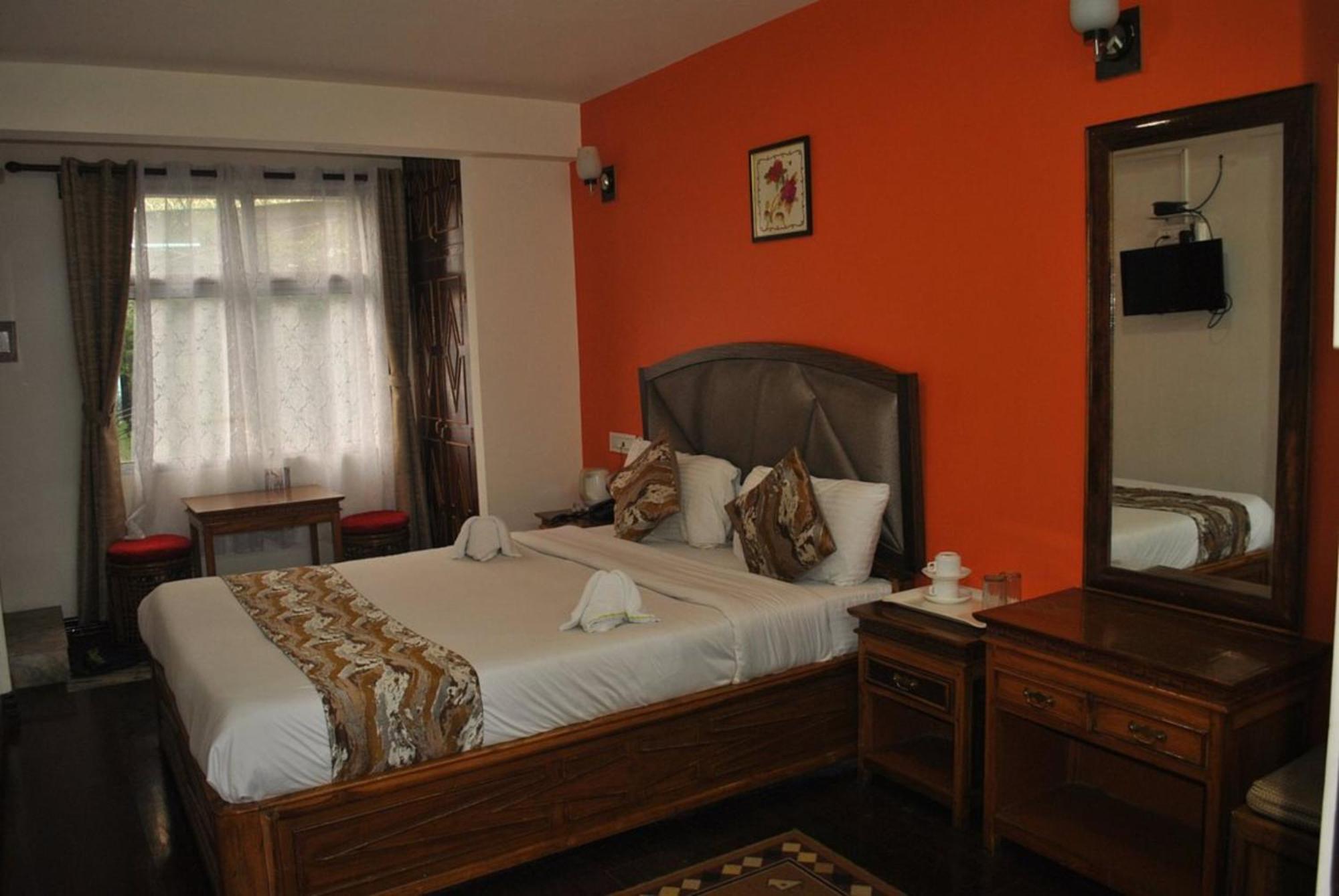 Hotel Kasturi Palace Darjeeling - Excellent Service Recommended Экстерьер фото